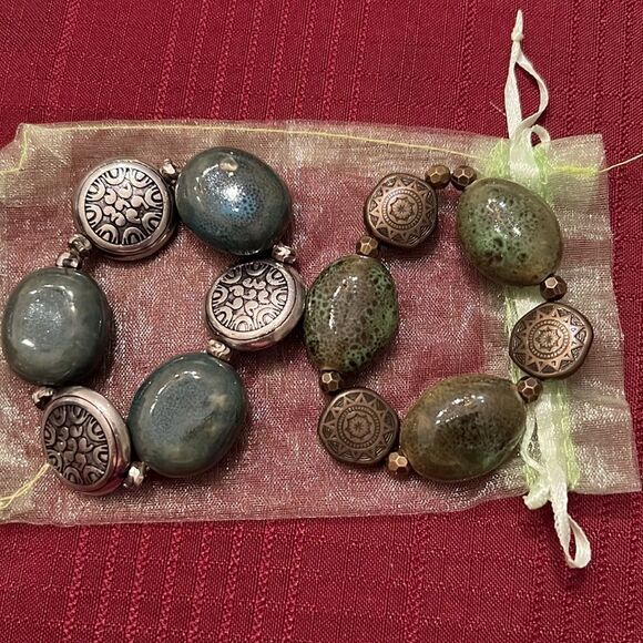 NWT Angelas Designs 2 handmade stretchy beaded bracelets bronze silver & green - Picture 4 of 9